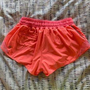 Lululemon hotty hot size 8